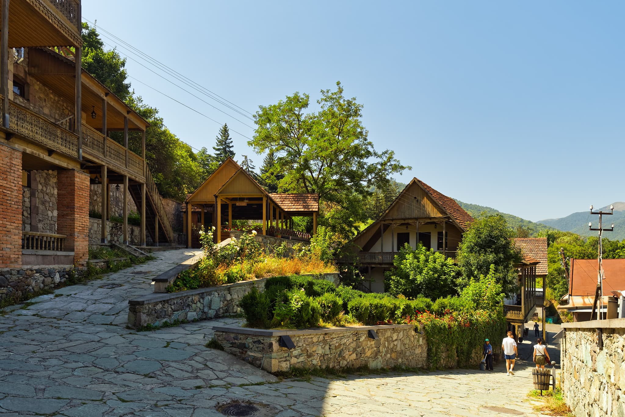 Armenia._Dilijan_P8230675_2350