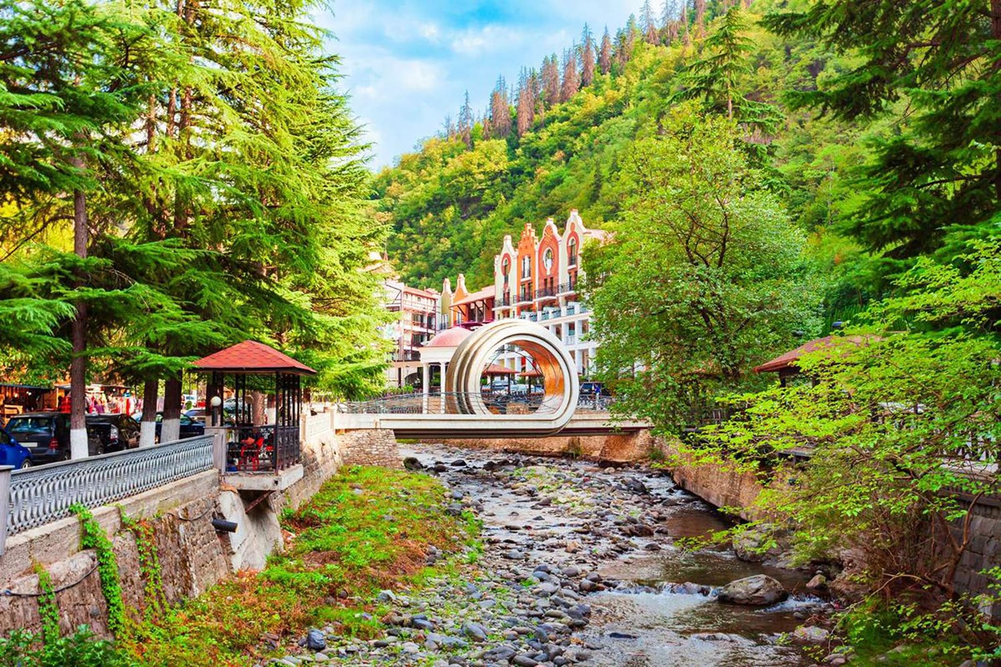Krutyashchiysya_ili_Mobiusnyy_koltsevoy_most_.width-1200